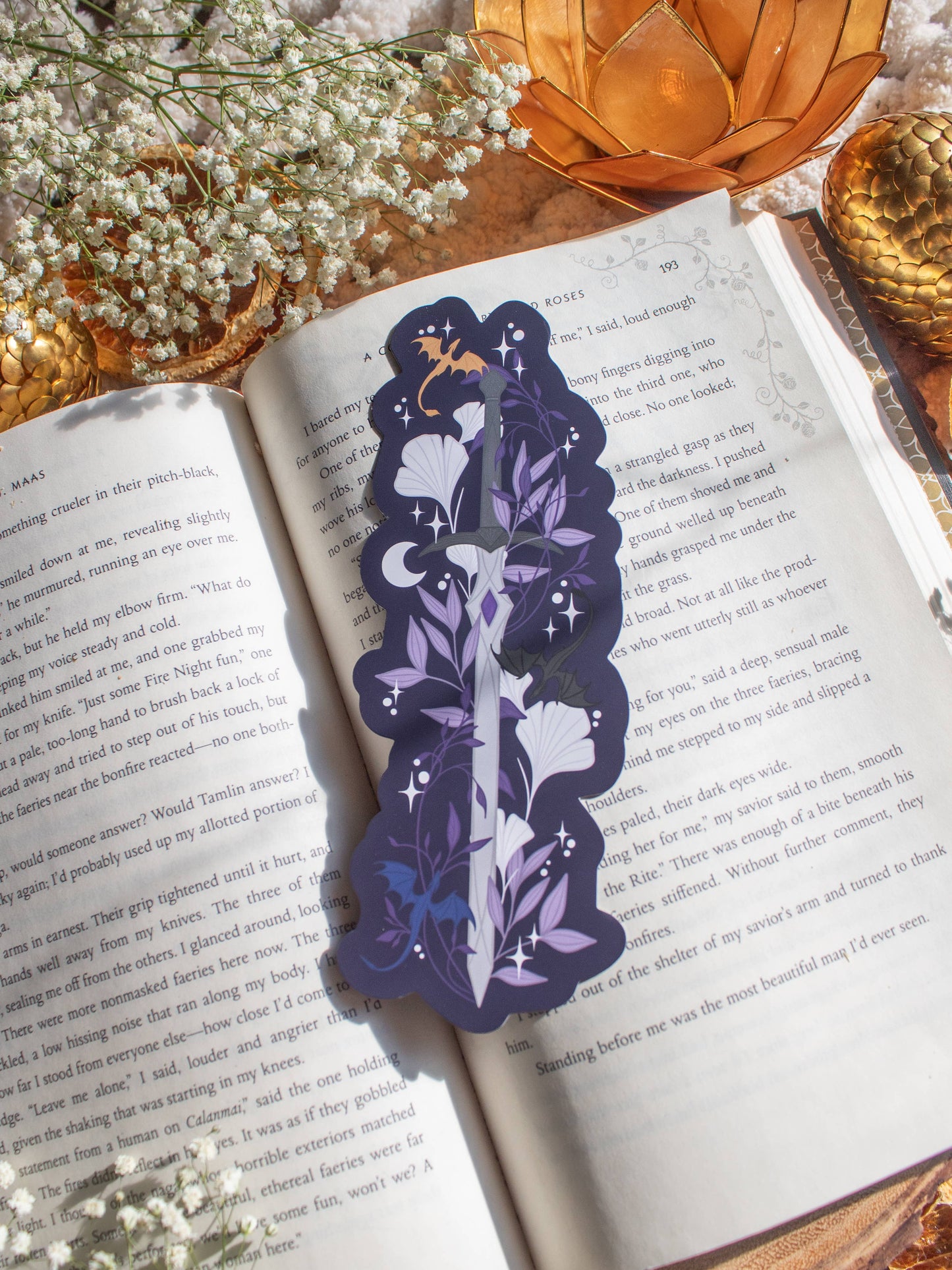 Fourth Wing Violet's Dagger Bookmark