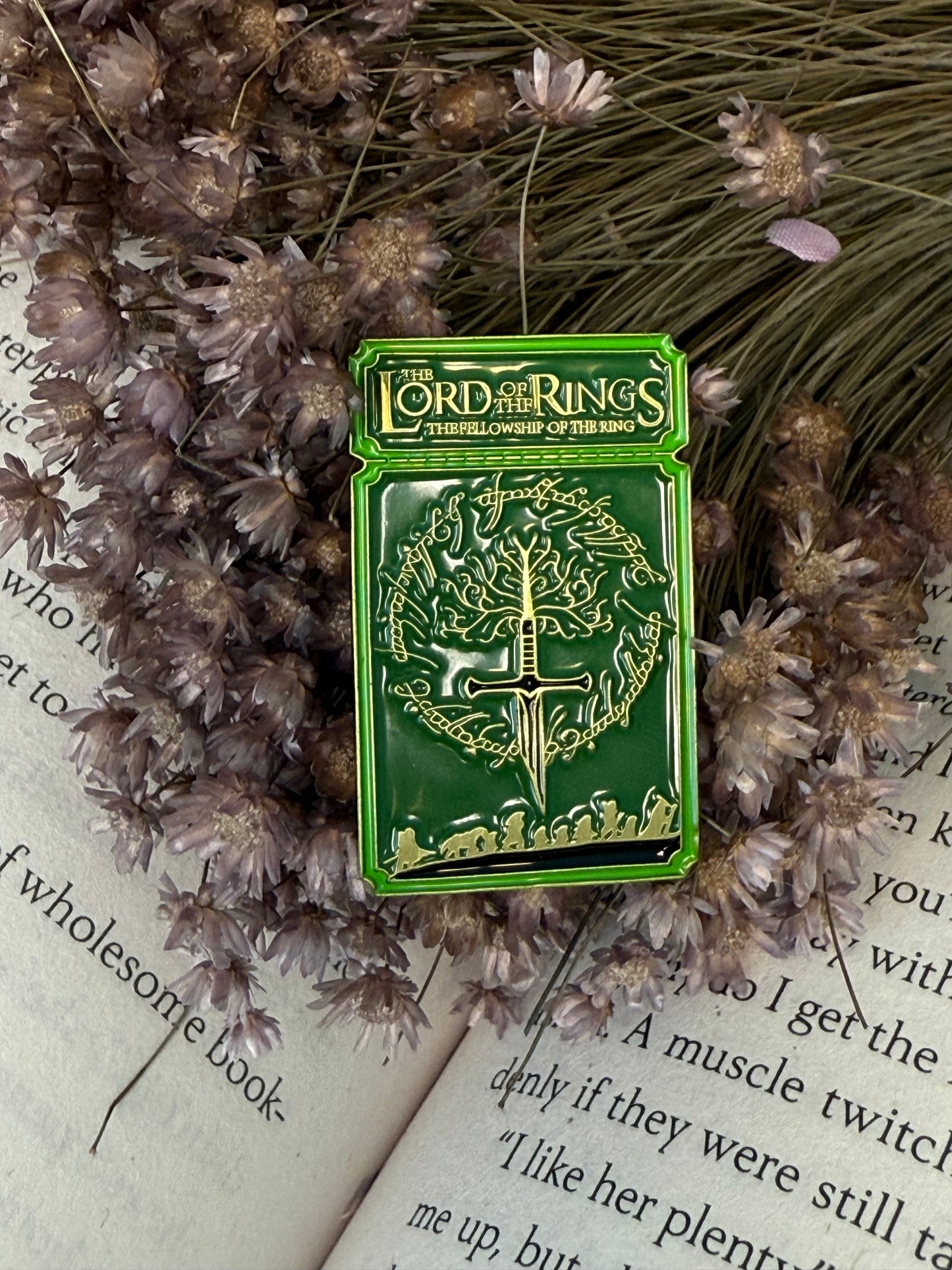 Lord of the rings pin