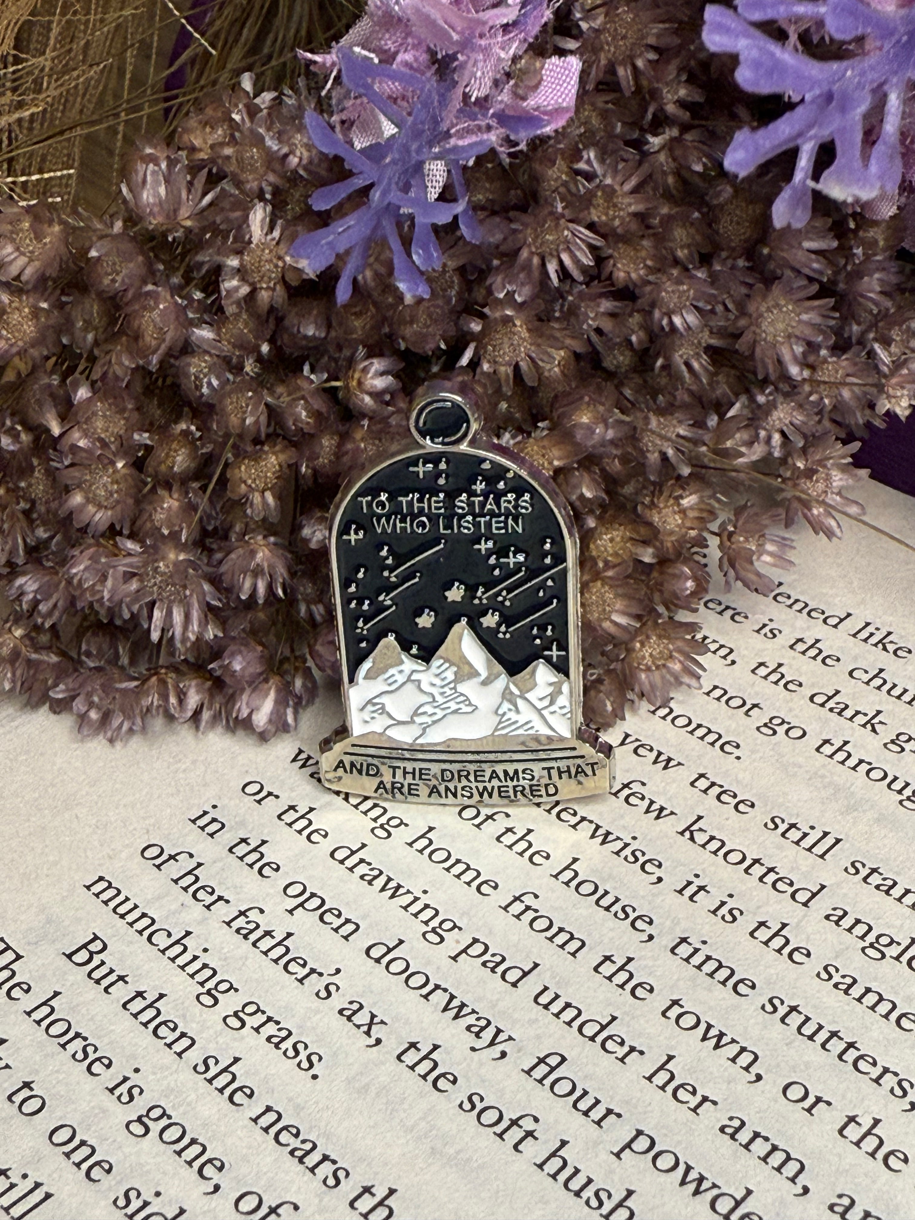 To the star who listen - ACOTAR pin