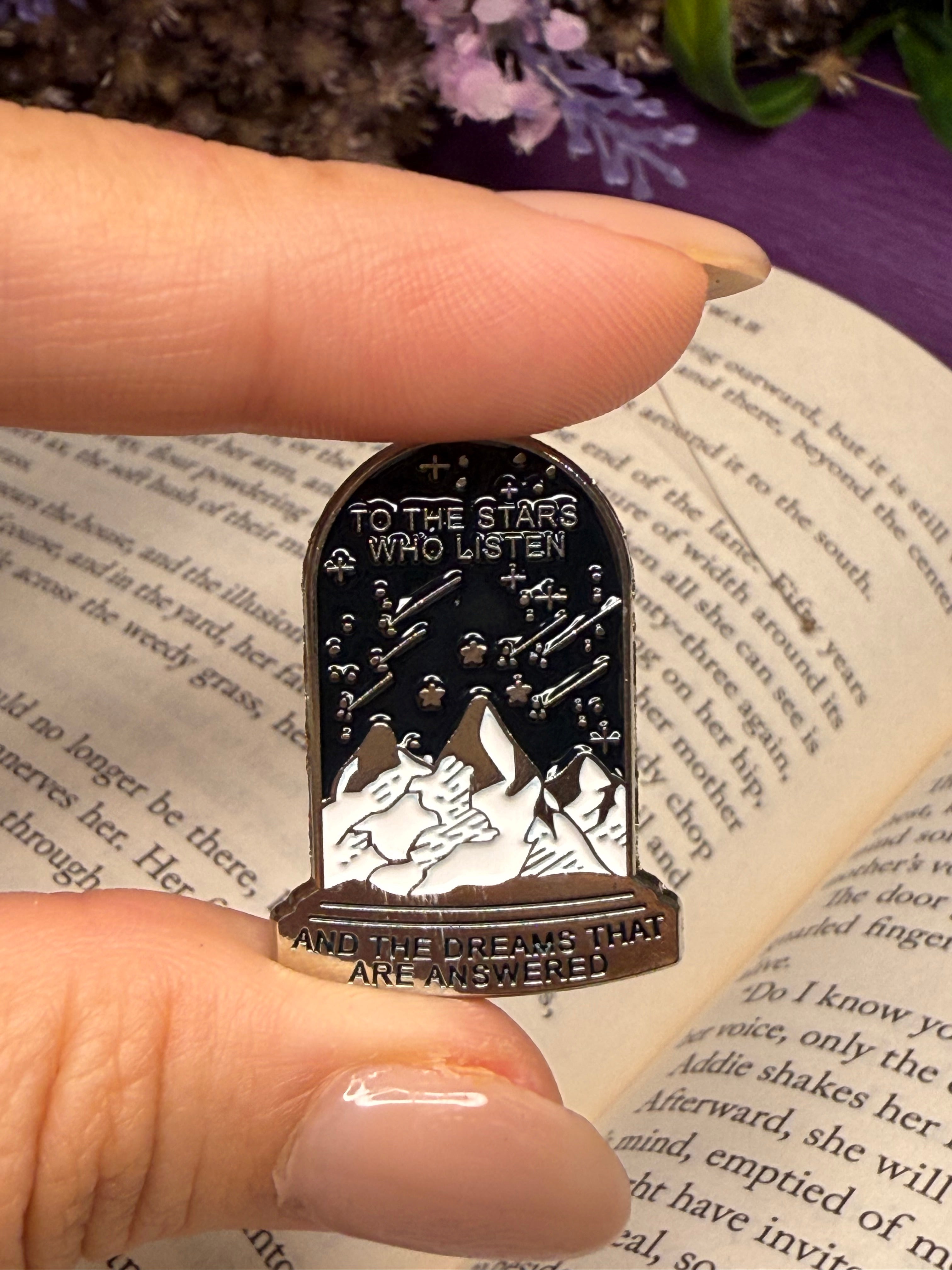 To the star who listen - ACOTAR pin