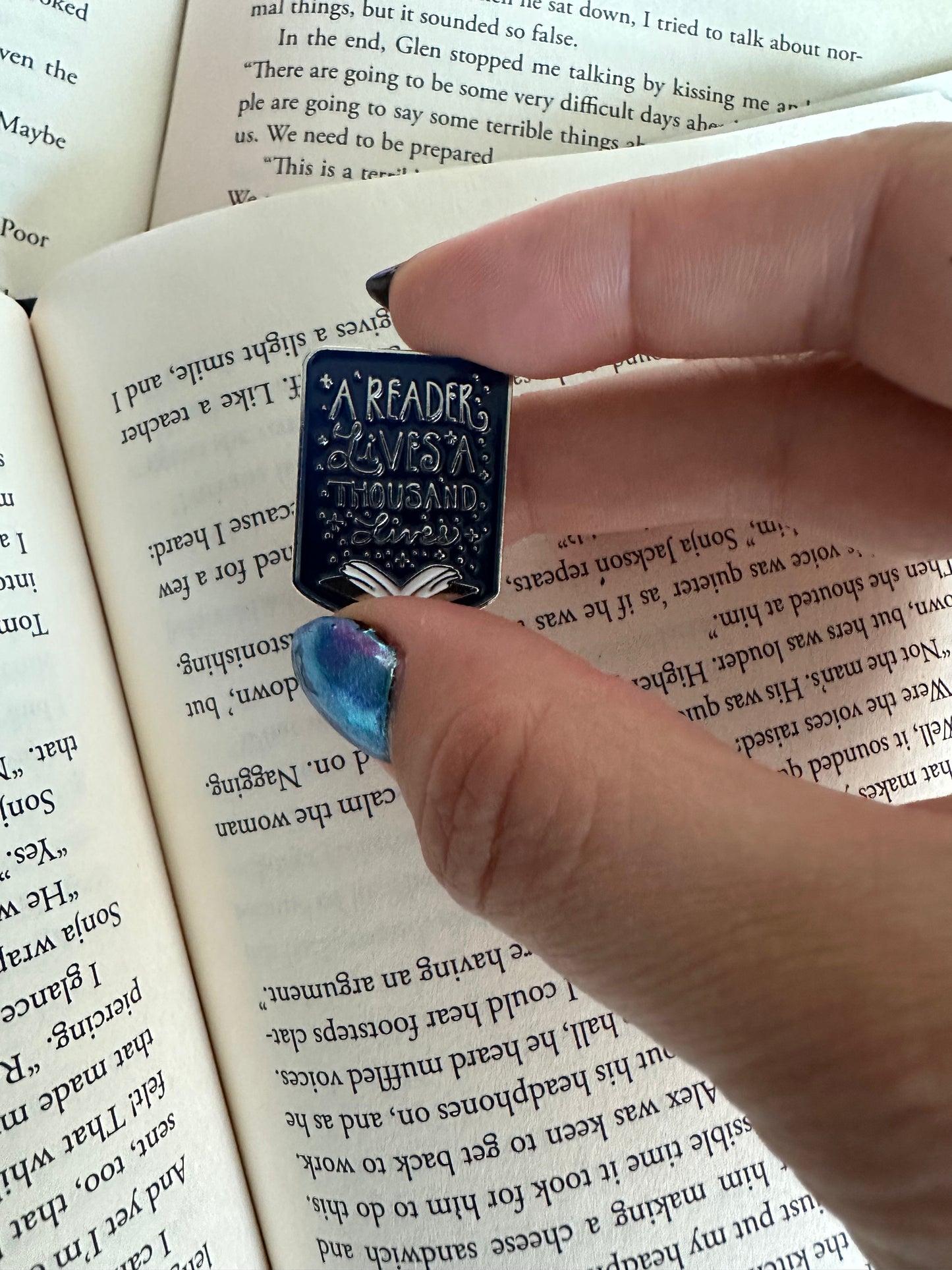 A readers lives a thousand lives pin