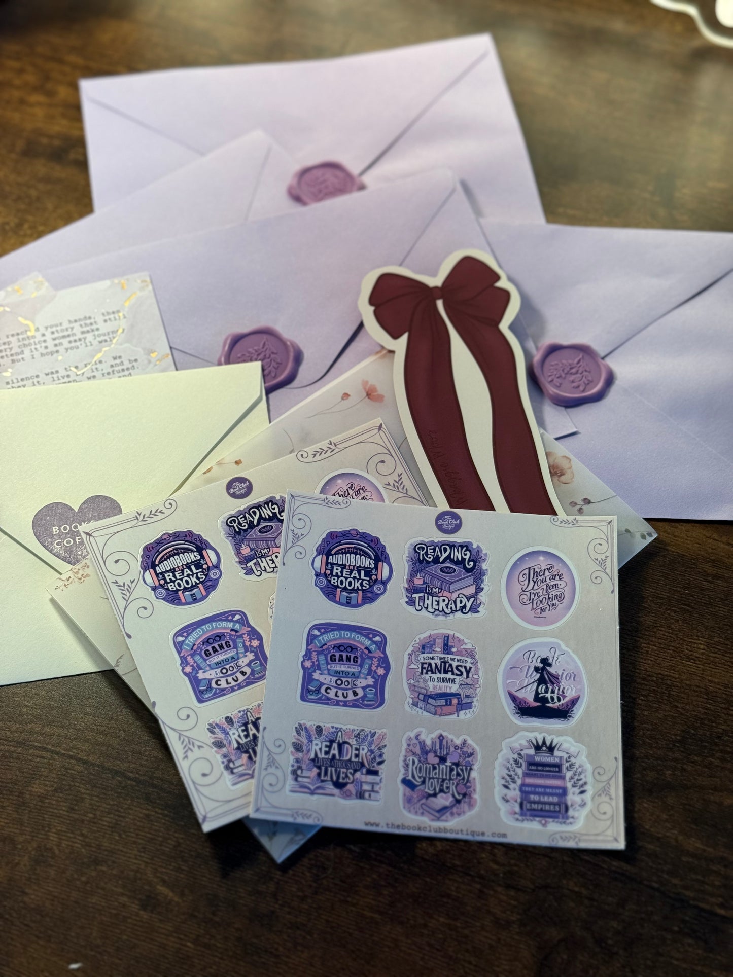 Book Bestie–Pen Pal